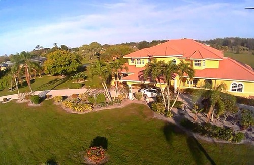 Wellington House | Wellington Hideaway Villa a spacious 5-bedroom house close to the Polo Club