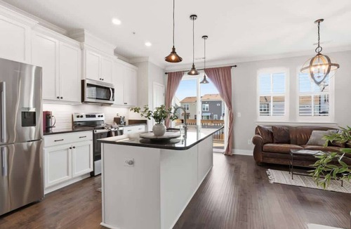 Thompson's Station House | Wellness at Tollgate