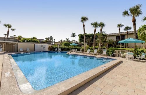 Holmes Beach Apartment | West Bay Point 12