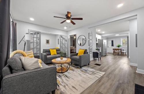 Atlanta House | West End Retreat w/Deck & Large Backyard