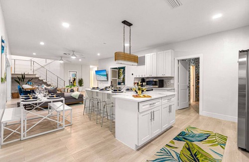 Palm Beach - West Palm Beach House | West Palm Oasis, w/Heated Pool, Lakefront Views