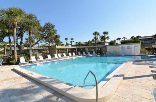 Holmes Beach Apartment | Westbay Point Moorings 274 Home