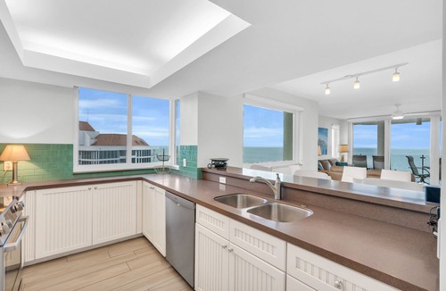 Park Shore Condo | Westshore 1201 at Naples Cay - Gulf Views & Steps to the Beach