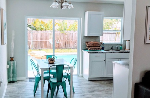 Port Richey House | "Wet Feet Retreat" Pool Home with Heated pool!