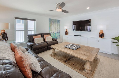 Gulf Trace House | Whatcha Dune: Beautiful Beach Front Home! 8 BR / 5.5 BA!