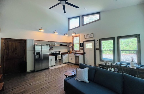 Cullowhee House | Whee Farm Refuge in the Smokies: Spacious 1 BR/1 Bath Barn Apartment