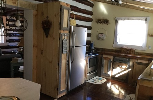 Rocky Gap Cabin | Where Rustic meets Romantic.