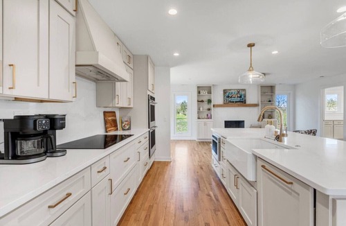Franklin House | Whiskey Hollow Luxury Escape on 5 Acres, Sleeps 8