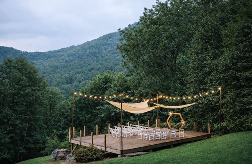 Barnardsville House | Whiskey Rock | Private Estate on 50 acres | Event Friendly | Spectacular Views