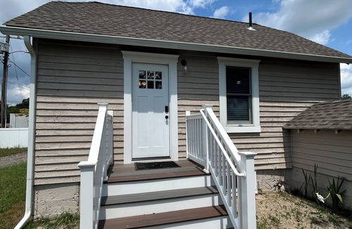Egg Harbor City Cottage | Whispering Pines Cottage