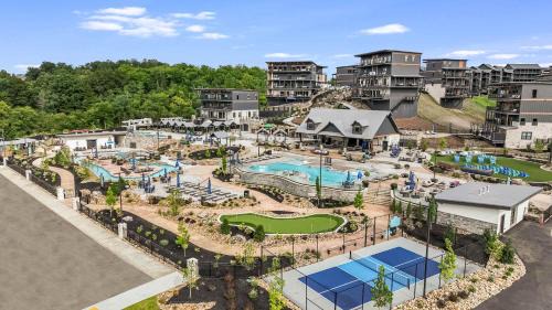 Sevierville House | Whispering Pines Cabin - Waterpark - Sleeps 26