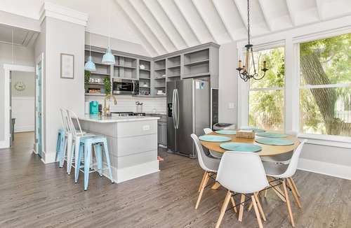 Saint Helena Island Cottage | Whispering Palms