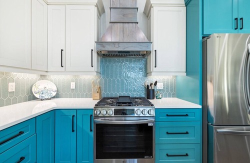 Cedar Key House | Whispering Waves ~ Family Retreat