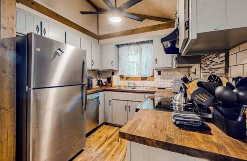 Clayton Cabin | White Pine Perch Stay