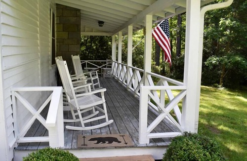 Highlands House | Whittle Pines-4BR/3.5 baths Walk to town. ALSO LISTED FOR SALE