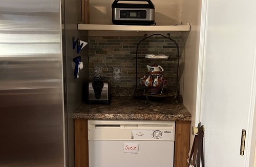 Lexington House | Whole House - billiard rm, Lg pool & deck- Pet friendly - 5 min from I-20 & I-26