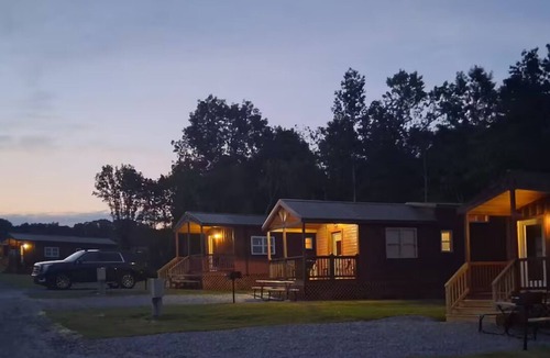 Kings Mountain Cabin | Wildfire 1