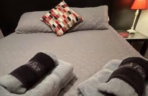 Vollintine-Evergreen Apartment | Willett 3 Adorable studio