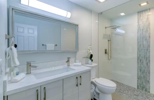Coral Ridge Apartment | Wilton Manor Oasis