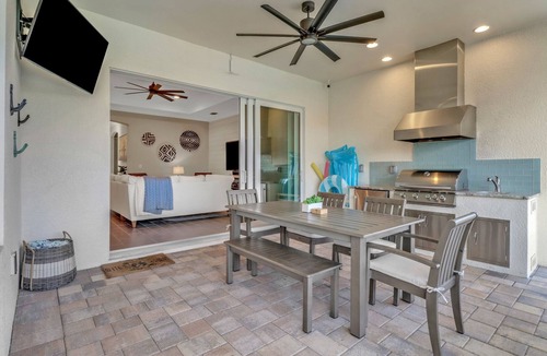 Naples House | Wind & Waves - Beautifully Appointed & Meticulously Maintained