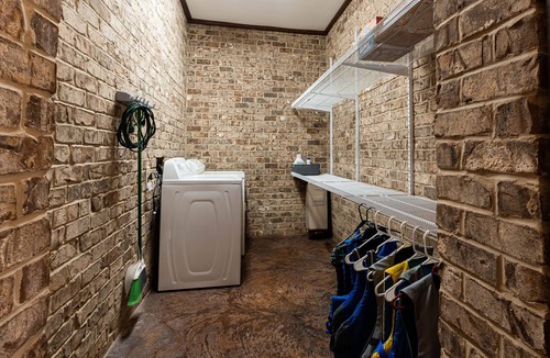 Culloden House | Winding Creek Lodge, Culloden, GA