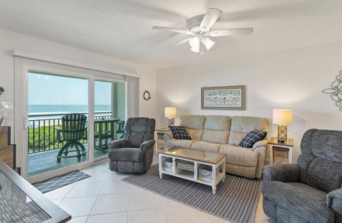 Crescent Beach House | Windjammer 209