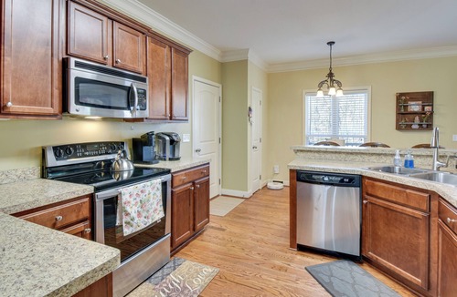 Dahlonega House | Wine Country Escape w/Deck: 7 Mi to Downtown