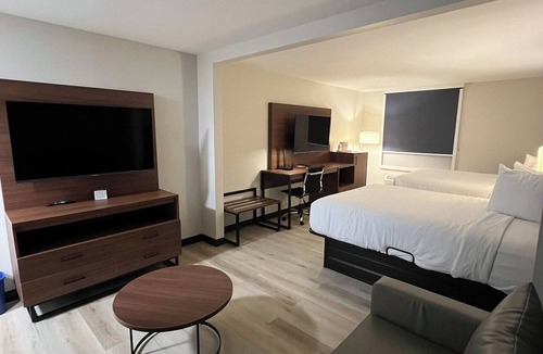 Dublin Hotel | Wingate by Wyndham Dublin Near Claytor Lake State Park
