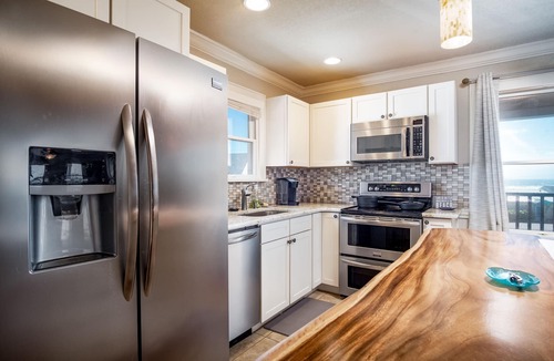 New Smyrna Beach House | Winter Availability- 900 Beach House- 3/2 Upstairs Home-Steps to the beach