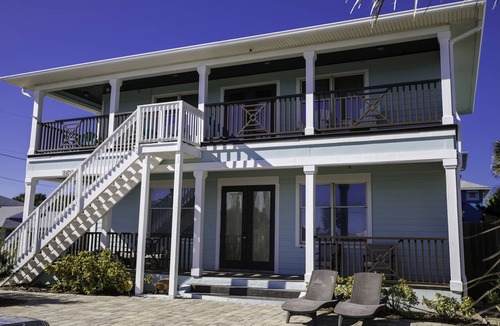 New Smyrna Beach House | Winter Availability- 900 Beach House- 3/2 Upstairs Home-Steps to the beach