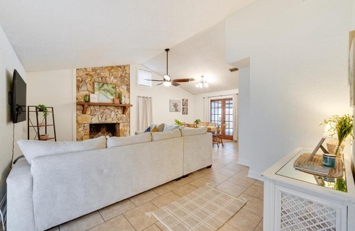 Cypress Gardens House | Winter Haven Retreat with Private Pool!
