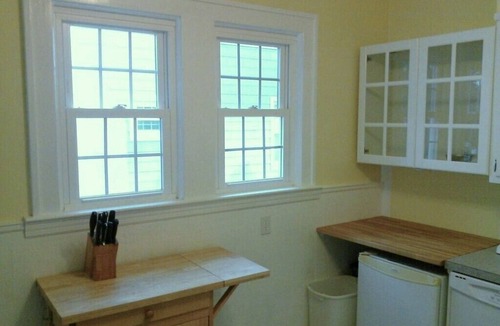 Gardens House | WINTER RENTAL - Single Family House Sleeps 8