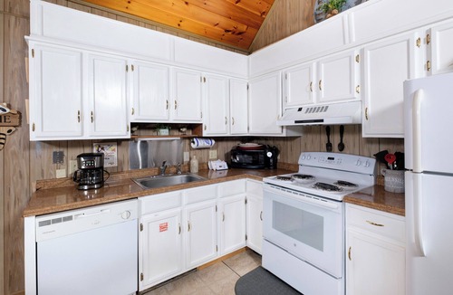 Gatlinburg House | Winter view, Foosball & Hot Tub-3 bedroom- GBurg!