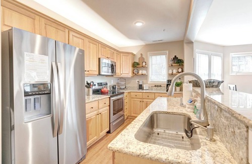 Banner Elk Condo | Wintergreens R910- Mtn Condo/View, Gated Resort, Indoor/Outdoor Pools & Hot Tub