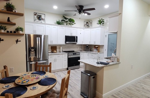 Citrus Springs Apartment | Wise Owl Retreat, a beautiful suite amongst towering oaks, on the River.