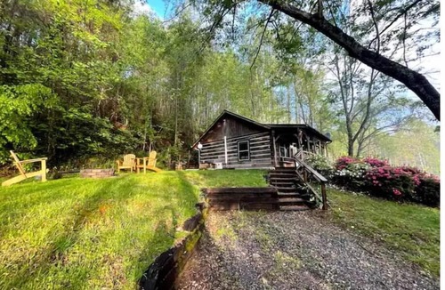 Sylva Cabin | WNC Cabin: Perfect family basecamp or getaway!nn