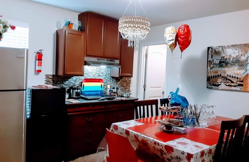 Stockbridge House | 🗺️wonder-full Getaway Entire house Awesome Location 6BDS 6BR 3.5BT S Atlanta GA