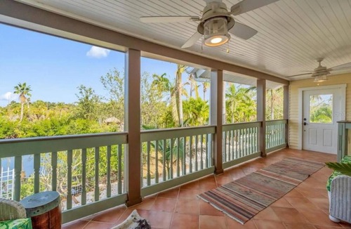 Palmetto Villa | Wonderful 4-bedroom villa with AC in charming Terra Ceia