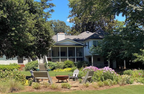 Athens House | Wonderful Home/sleeps up to 10/3 miles from downtown