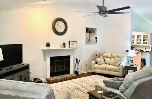 Live Oak House | Wonderful location in Suwannee County's premier neighborhood.