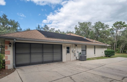 Lecanto Villa | Wonderful updated and private pool villa in Citrus County, Florida