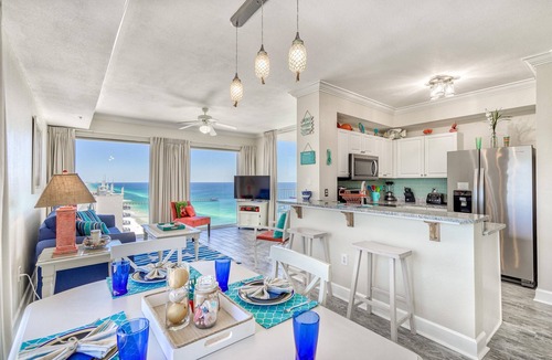 Panama City Beach Resort | *Wonderful Views!* Gulf Front! July 27 - 30 open!