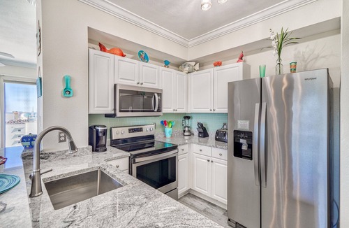 Panama City Beach Resort | *Wonderful Views!* Gulf Front! July 27 - 30 open!