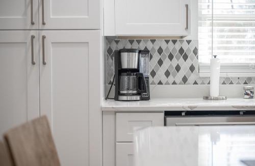 Lakeland House | Wood Circle House - Dog Friendly with Fenced in Backyard