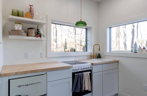 Byrdstown House | Woodland Nook