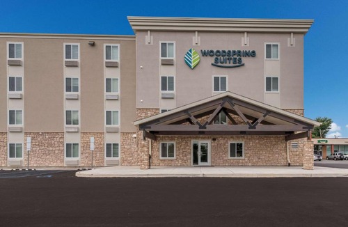 Bensalem Hotel | WoodSpring Suites Philadelphia Northeast