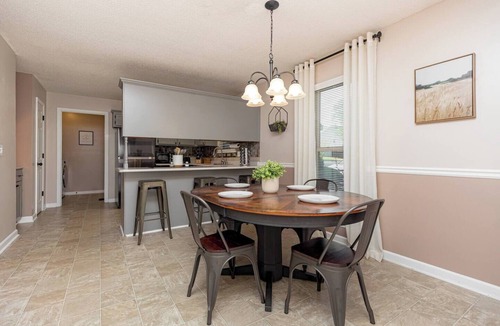 Centerville House | Woodsy 3BR | Monthly Stays Near WR | Pet Friendly