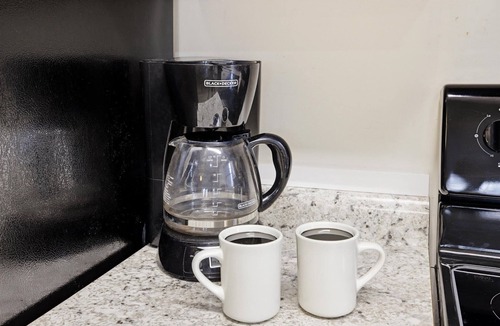 Caton Apartment | Working 9 to Pine by Beyond Expectations: Dog Friendly 3BR w/Views & Game Room