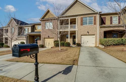 Clarkdale House | World Cup 3BR Group Hub Near MARTA Rail to Stadium