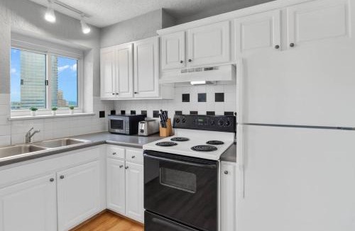 Downtown Atlanta Apartment | World Cup Apartment Flat 10 to 14 Nights Premier Arena Location